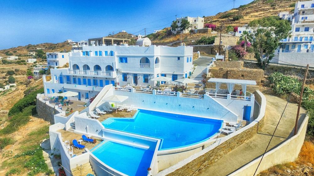 Hotel Petradi Хора Екстер'єр фото