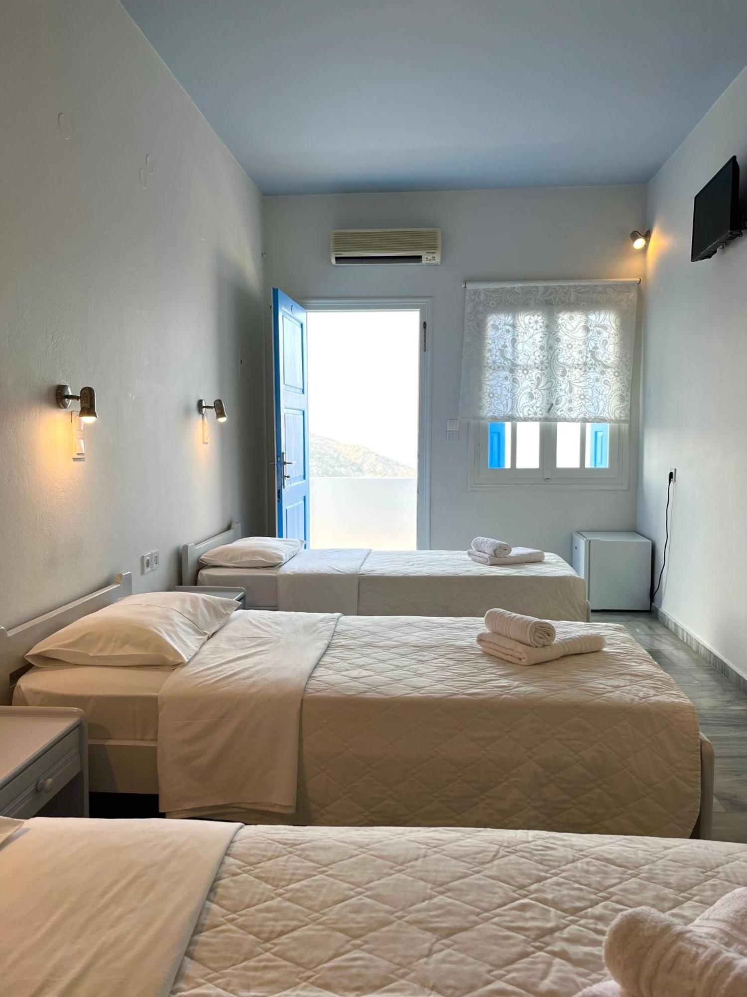 Hotel Petradi Хора Екстер'єр фото