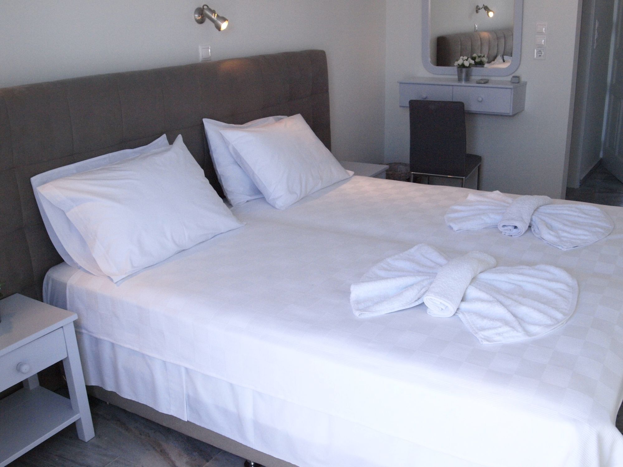 Hotel Petradi Хора Екстер'єр фото